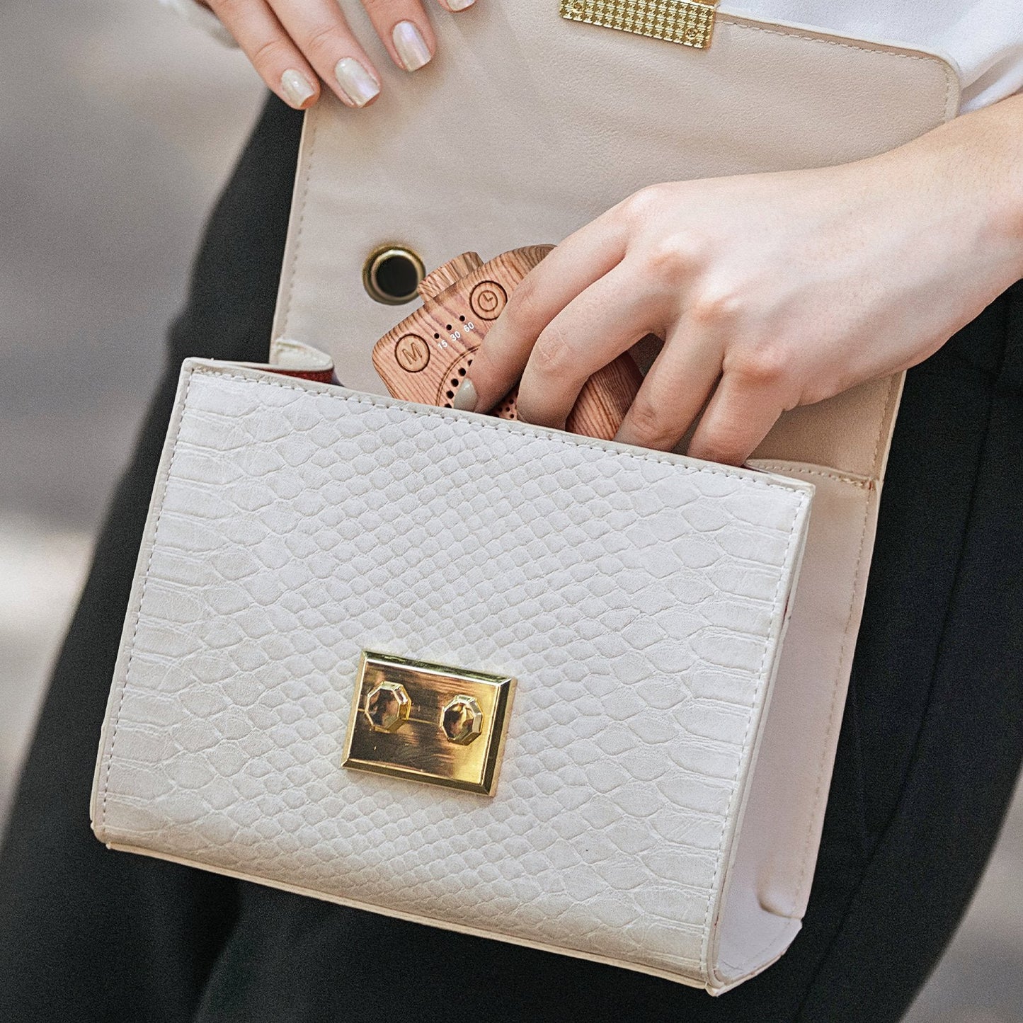 Fansbe Sleep Travel Size, White Noise Machine Baby Portable, Small Adults Sound Machine (Wood)